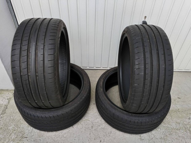 255 35 19 , 225 40 19 goodyear RSC 2széles nyári gumi garnitura 2022