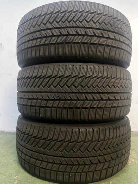 255/35 r21 tli gumi