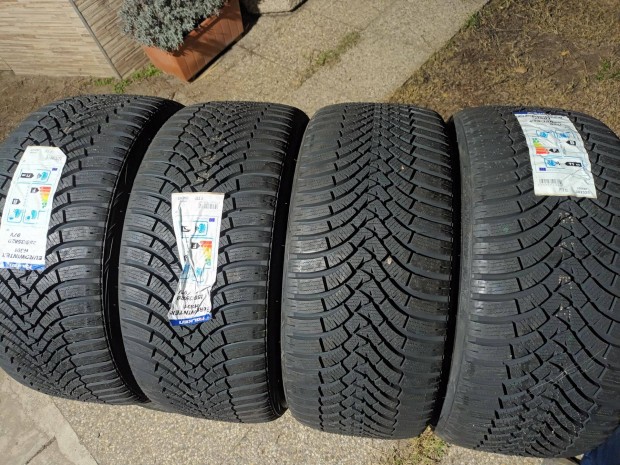 255/35r20 Falken tligumi 4db j