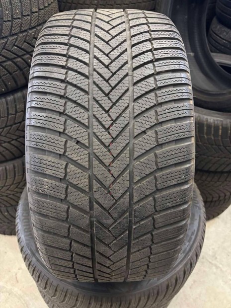 255/40R18 255/40 R18 jszer Bridgestone tli gumi Dot22 R/db