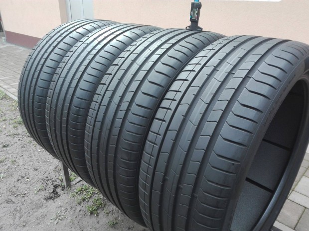 255/40R21 Új Pireli nyári gumi garnitúra 255/40 r21