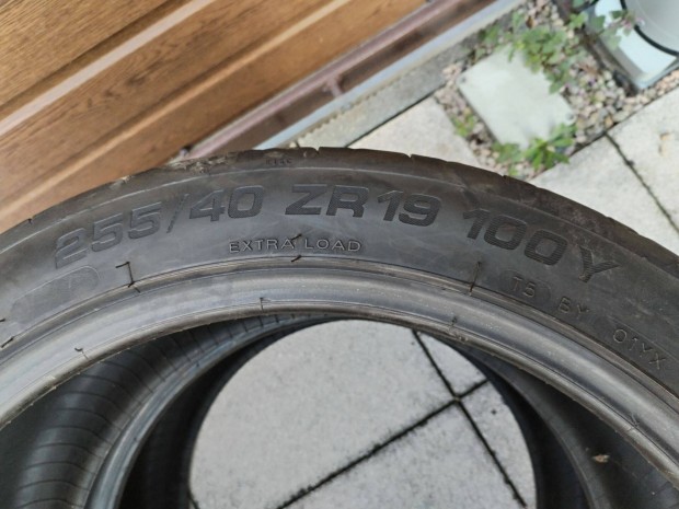 255 40 19 riken 255/40 R 19 nyári gumi 2 db 2022.06.hét