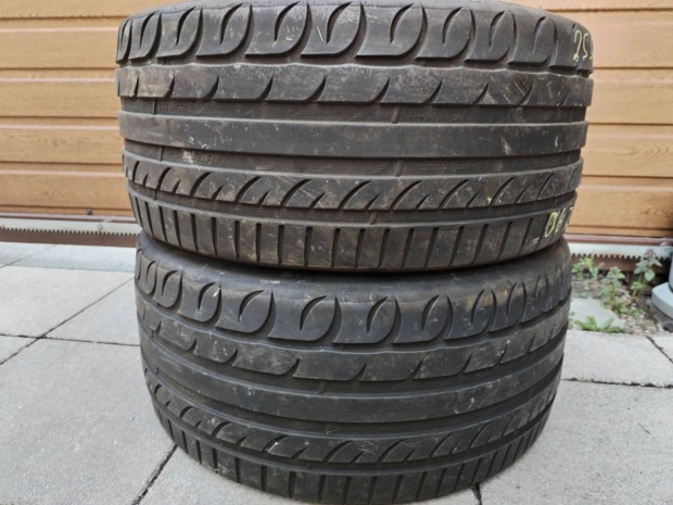 255 40 19 riken 255/40 R 19 nyri gumi 2 db
