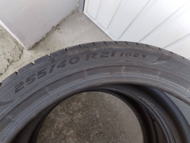 255 40 21 pirelli 255/40 R 21 nyri gumi 2 db