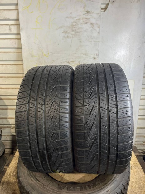 255/40 R18 99V XL, 7mm: Pirelli Sottozero Winter240