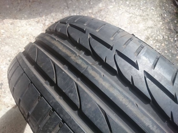 255/40 R19 255/40R19 255 40 19 Bridgestone Potenza S001 Nyári 8mm 1db