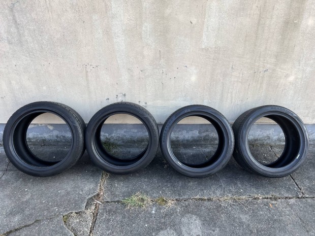 255/40 R19 XL Nyári gumi szett 4DB
