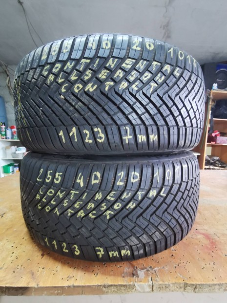 255 40 R20 101T Continental Allseason Contact 