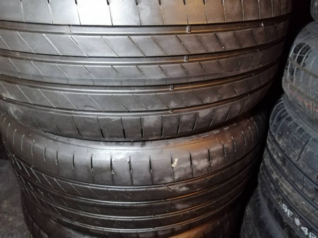 255/40 R21 Good Year F1 Asymmetric nyári gumi pár eladó.