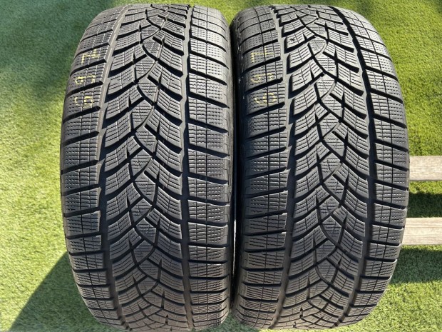 255/40 R21 Goodyear UltraGrip Performance+ tli gumi 6,5mm