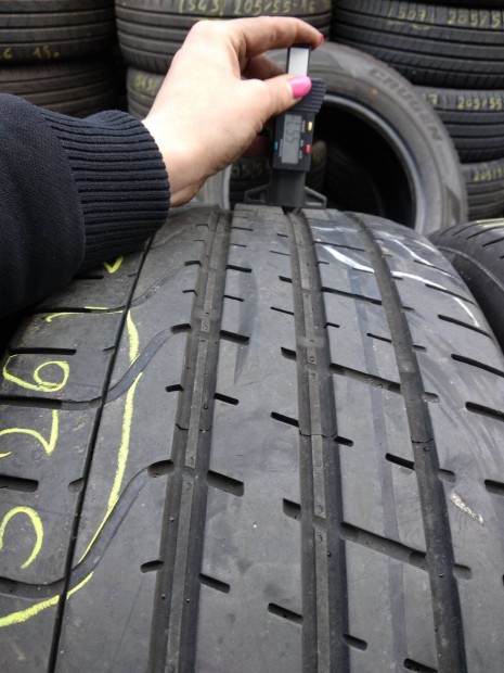 255/40 R21 Pirelli nyári gumi 70000ft a 4db /526/