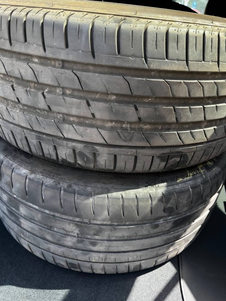255/40 ZR19 gumik