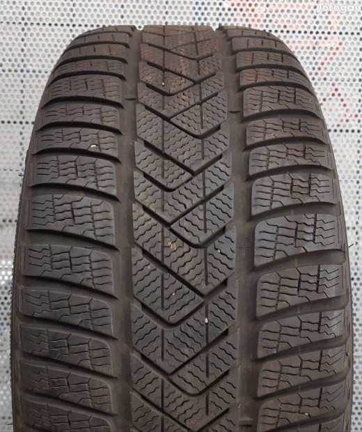 255/40 r18 Pirelli Sottozero 3. 2db