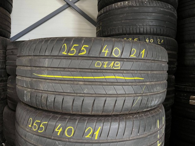 255/40 r21 Bridgestone nyrigumi 4db elad 255/40r21 garnitra