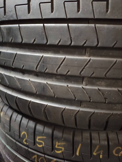 255/40r20 nyri pirelli jszer 58eft/2db