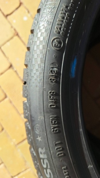 255/45R18 Xl Continental 