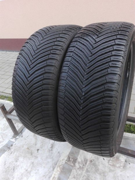 255/45R19 Michelin négyévszakos gumi 2db 255/45 r19