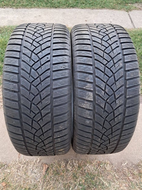 255/45R19 Tli gumi