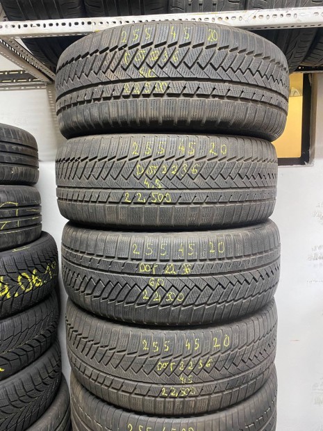 255/45R20 Continental Wintercontact TS850P