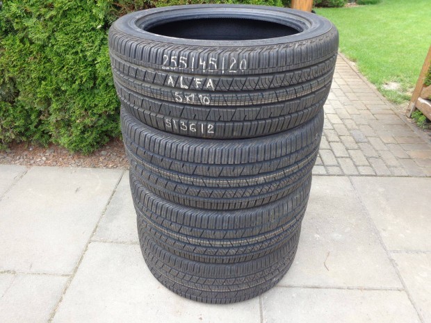 255/45R20 Continental j nyri gumik