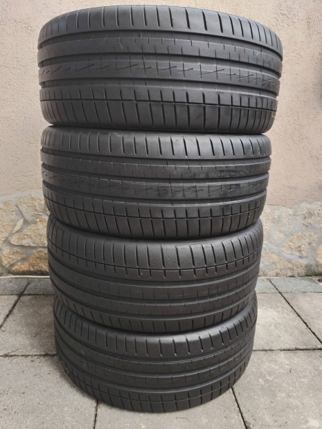 255 45 19 vredestein 255/45 R 19 nyári gumi garnitura