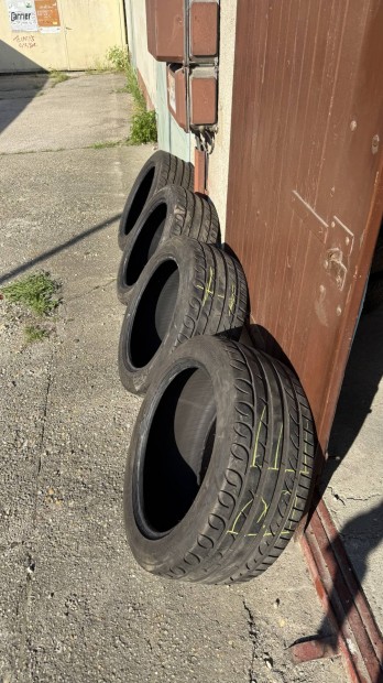 255/45 R18 Kormoran Nyári Gumi