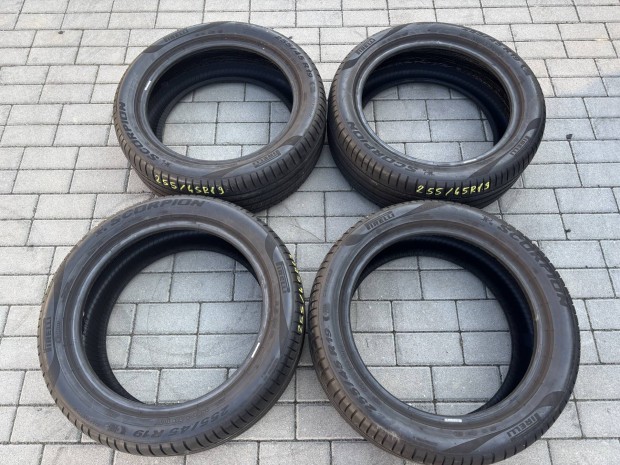 255/45 R19 Pirelli nyárigumi