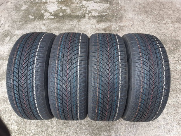255/45 R20 -j Bridgetsone tligumik