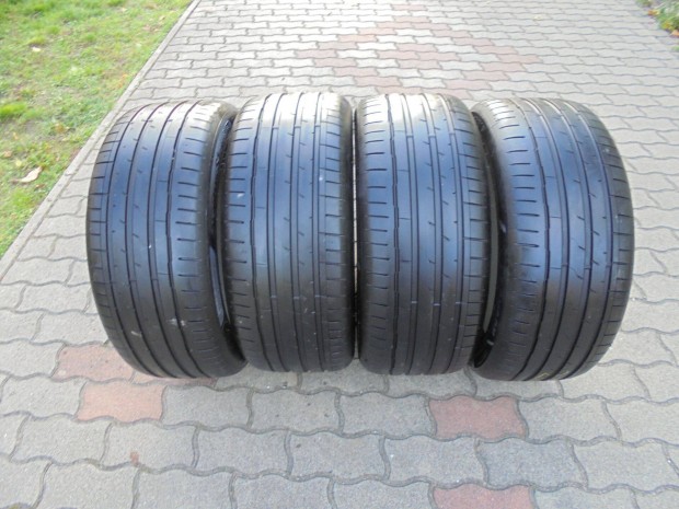 255/45 R 19-es 3 éves nyári gumi szinte új eladó