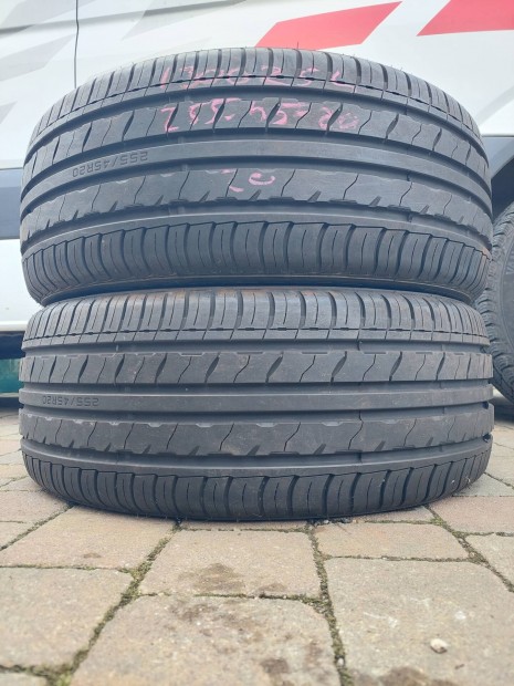 255/45 r20  255/45r20  Powertrac nyri gumi