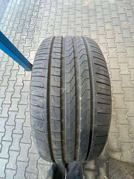 255/50R19 Pirelli nyri hasznlt gumiabroncs