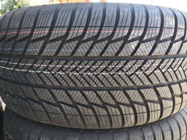 255/50 R18 Új!! Bridgestone téli gumi 155000ft a 4db/219/