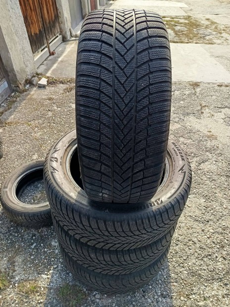 255/50 r19 80%os 4ves 4db Bridgestone tli gumi elad