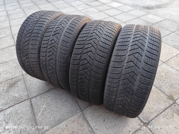 255/55R18 Pirelli tligumi 