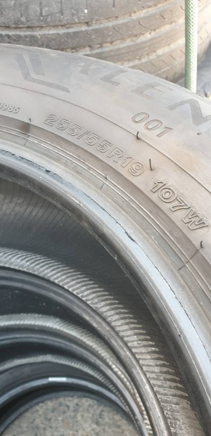 255/55r19 107W Bridgestone Alenza 001 Használt nyári gumi.