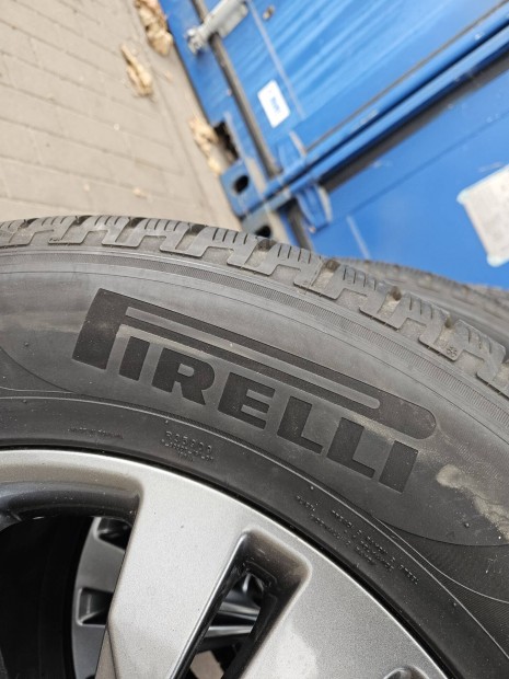 255/60R18 Pirelli Scorpion winter 