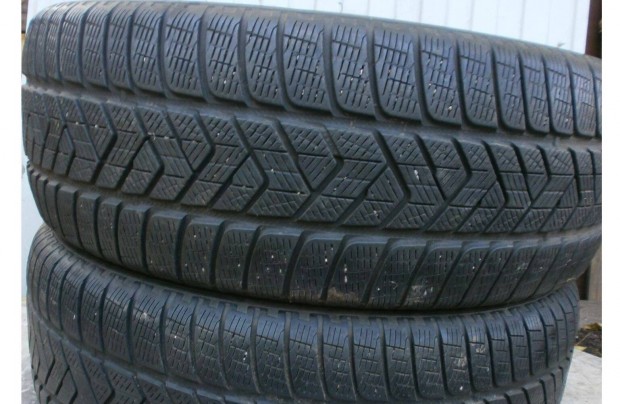 255/65 R17 Pirelli tligumi 2 db