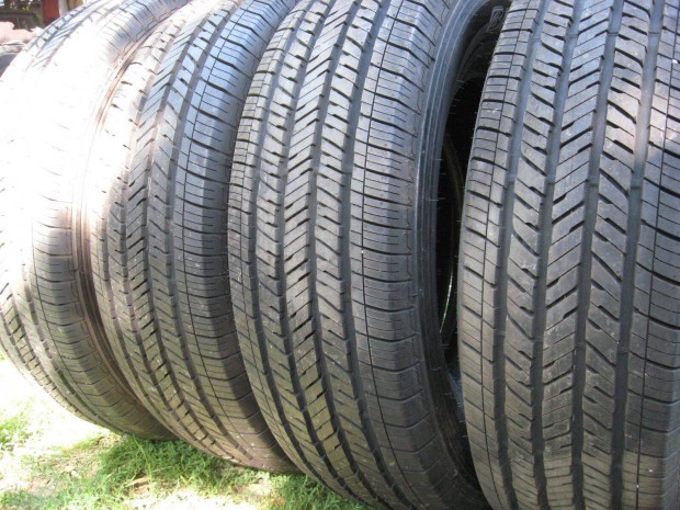 255/70R18 Bridgestone 255/70 R18 félterep gumi AT A/T Dueler