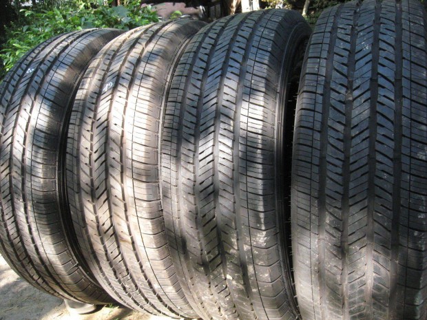 255/70 R18 félterep gumi Bridgestone Dueler 255/70R18 AT A/T 2019