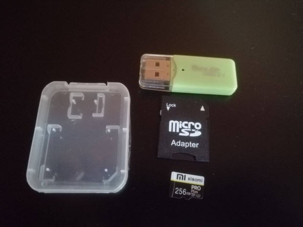 256GB Xiaomi micro SD krtya plusz USB adapter