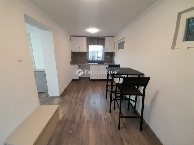 25 nm-es h�z elad� B�k�scsaba