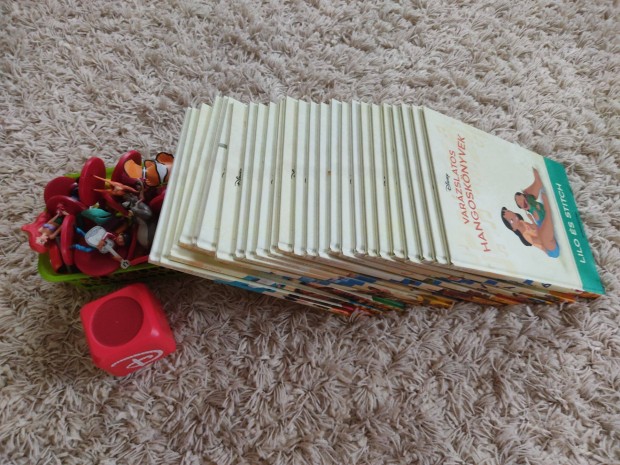 25 rszes Disney Hangos knyv