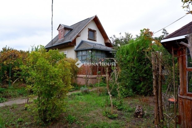 25m2 , z�rtkerti kish�z