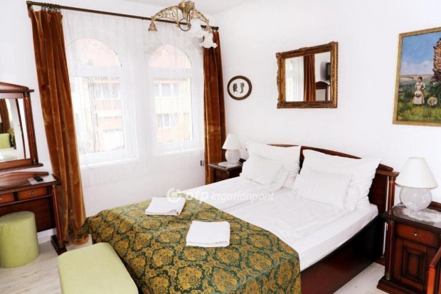 260 nm-es h�z elad� Eger