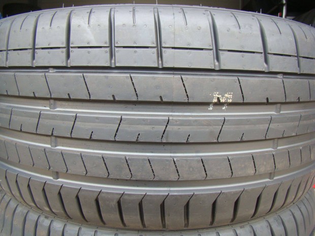 265/30r21 Pirelli j nyri gumi 265/30 r21