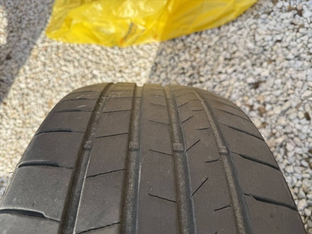265 45 r21 Bridgestone Nyári gumi garnitúra eladó