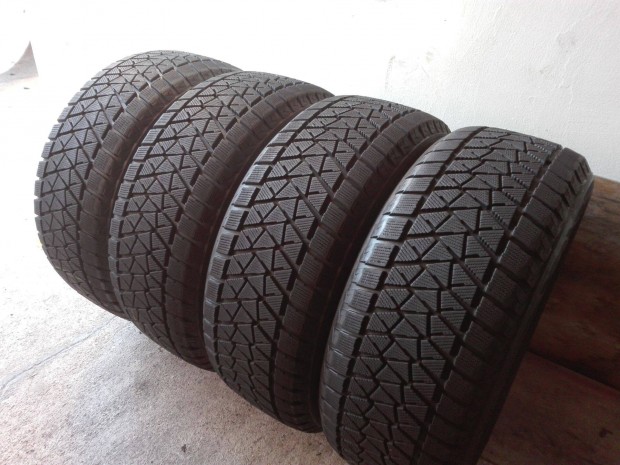 265/55R19 j Bridgestone tli gumi garnitra 265/55 r19