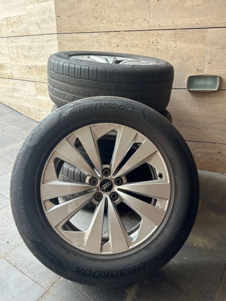 265/55 R19 Hankook Ventus S1 evo3 + gy�ri Audi felni (szett)