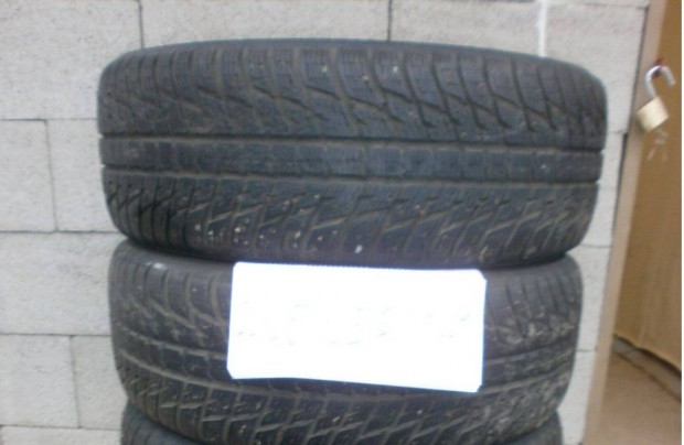 265/65 R17Nokian tligumi 4 db