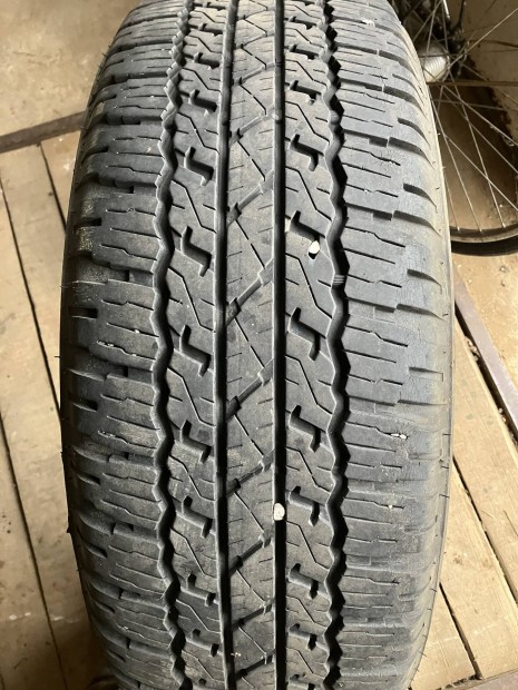 265/65r17 gumi, 4 db